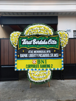 Papan Bunga Duka di Wugi