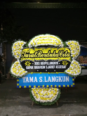 Papan Bunga Duka di Wugi