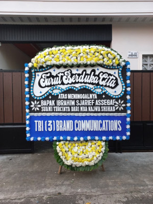 Papan Bunga Duka di Wugi